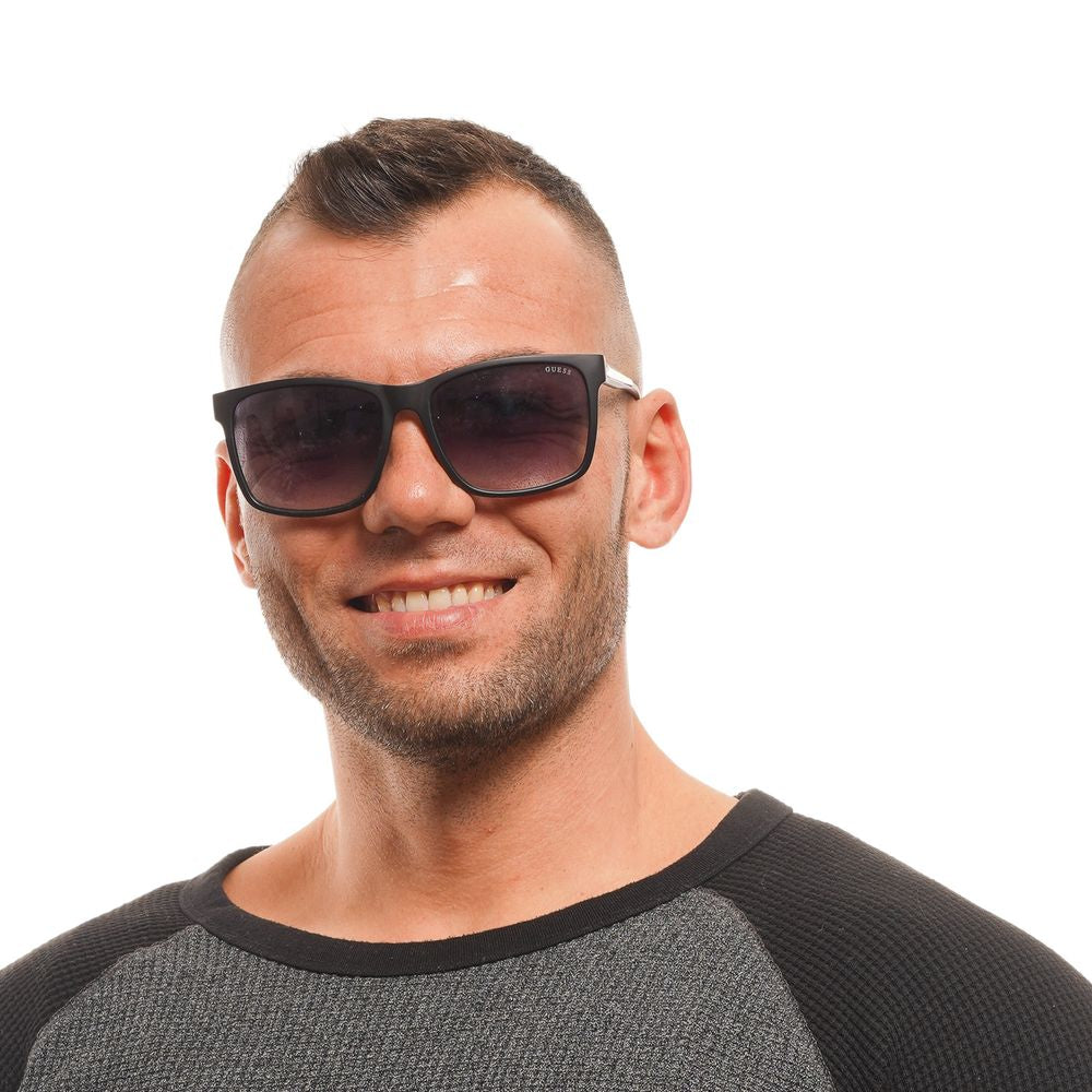 Guess Schwarze Sonnenbrille aus Kunststoff